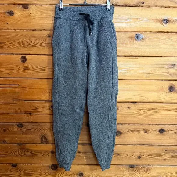 Lululemon Scuba Jogger Heathered Speckled Black size 2 - Picture 1 of 7